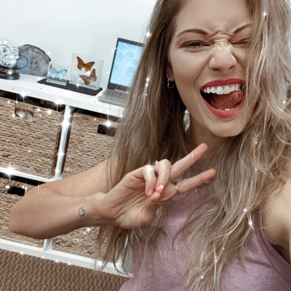 Meet your Posher, Julia - Picture 4 of 8